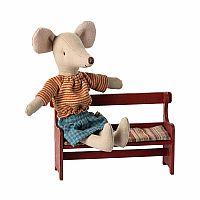 Red Mouse Bench