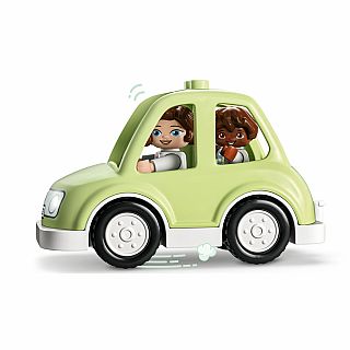 Family House On Wheels 