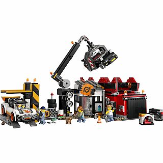 60472 LEGO® Scrapyard with Cars