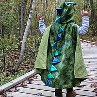 Green Dragon Cape with Claws Size-Medium