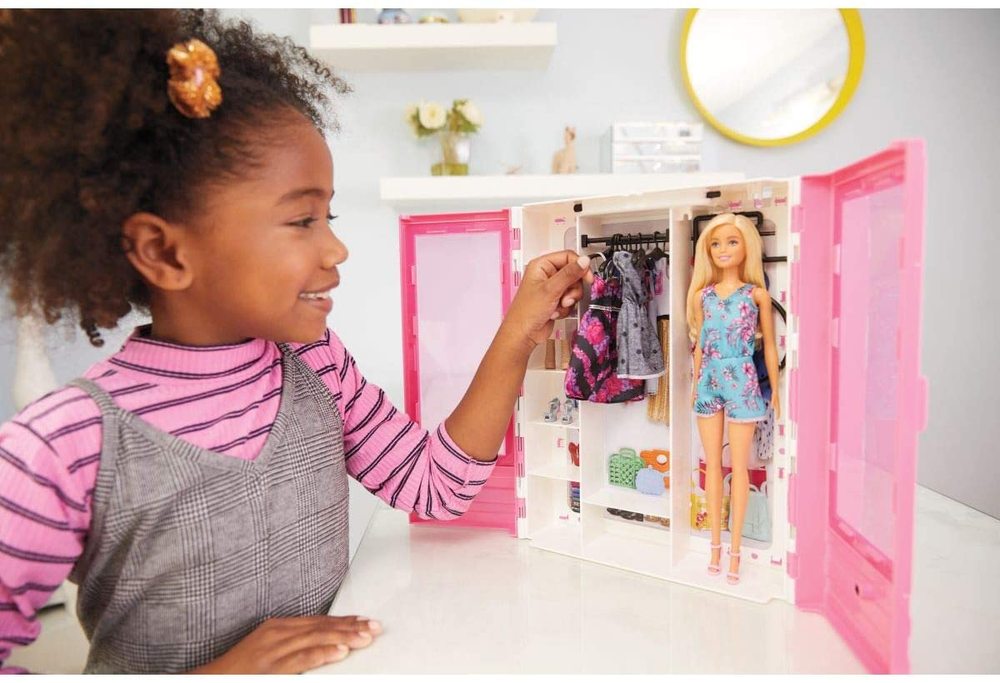 barbie fashionistas dream closet with blonde barbie doll