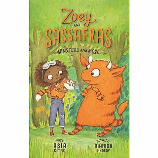 Zoey and Sassafras #2: Monsters and Mold Paperback
