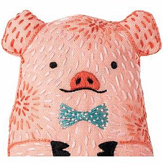 Pig Embroidery Kit 