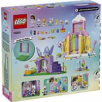11205 LEGO® Sweet Treat Mountain & Kitty Garden