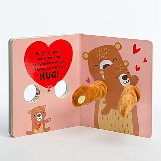 Hug Me Little Bear: Finger Puppet Board Book