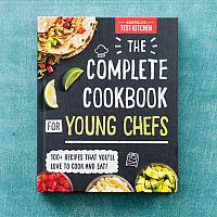Complete Cookbook for Young Chefs Hardback