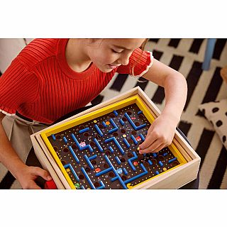 PAC-MAN Labyrinth Game