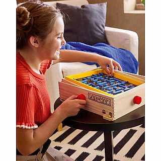 PAC-MAN Labyrinth Game